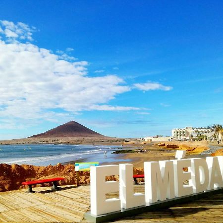 Hostal Carel El Medano  Bagian luar foto