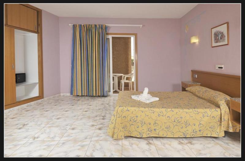 Hostal Carel El Medano  Bagian luar foto
